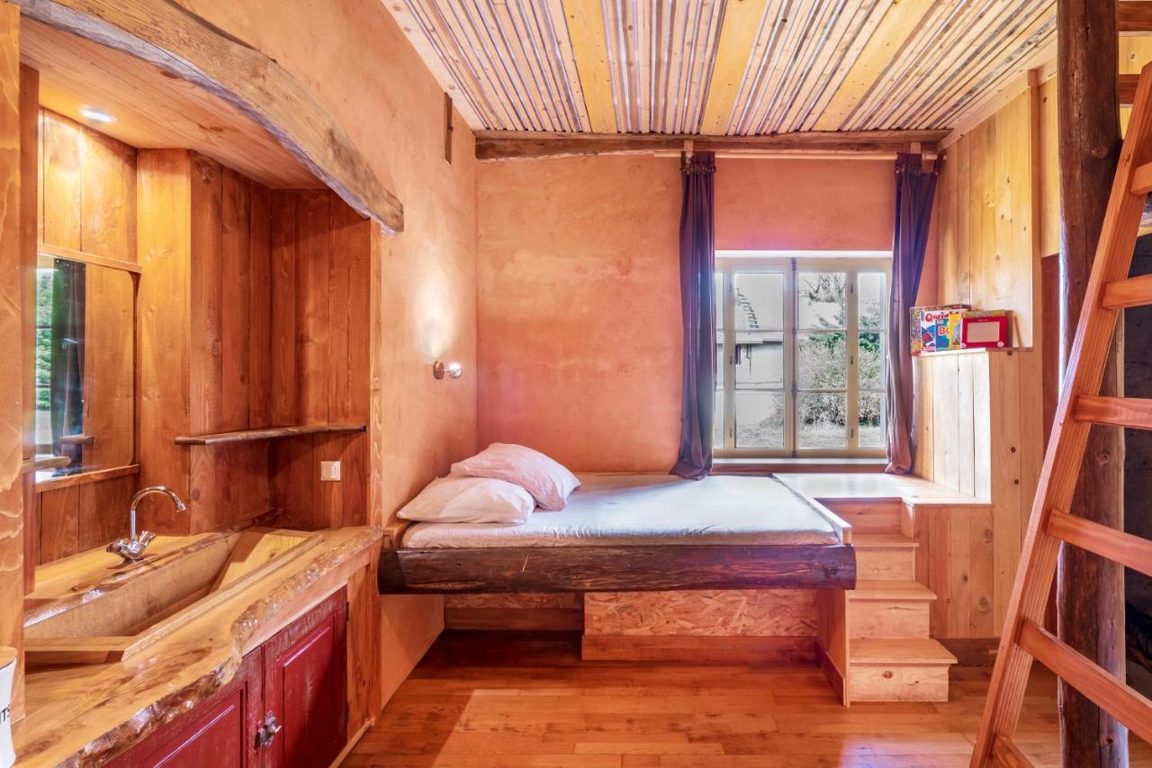 Bed and Breakfast Goute La Vie Marchamp Экстерьер фото