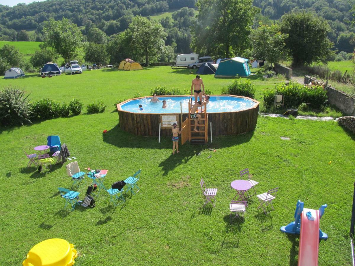 Bed and Breakfast Goute La Vie Marchamp Экстерьер фото